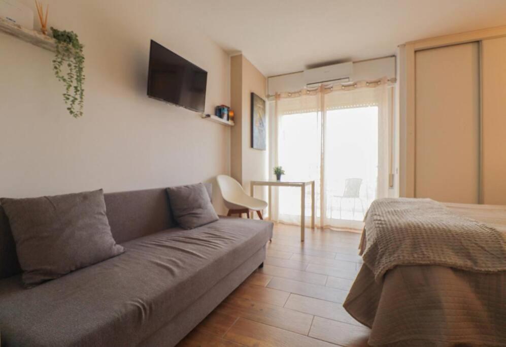 Malabiz Home Piscina Terraza Con Vistas Y Playa Benalmádena Kültér fotó