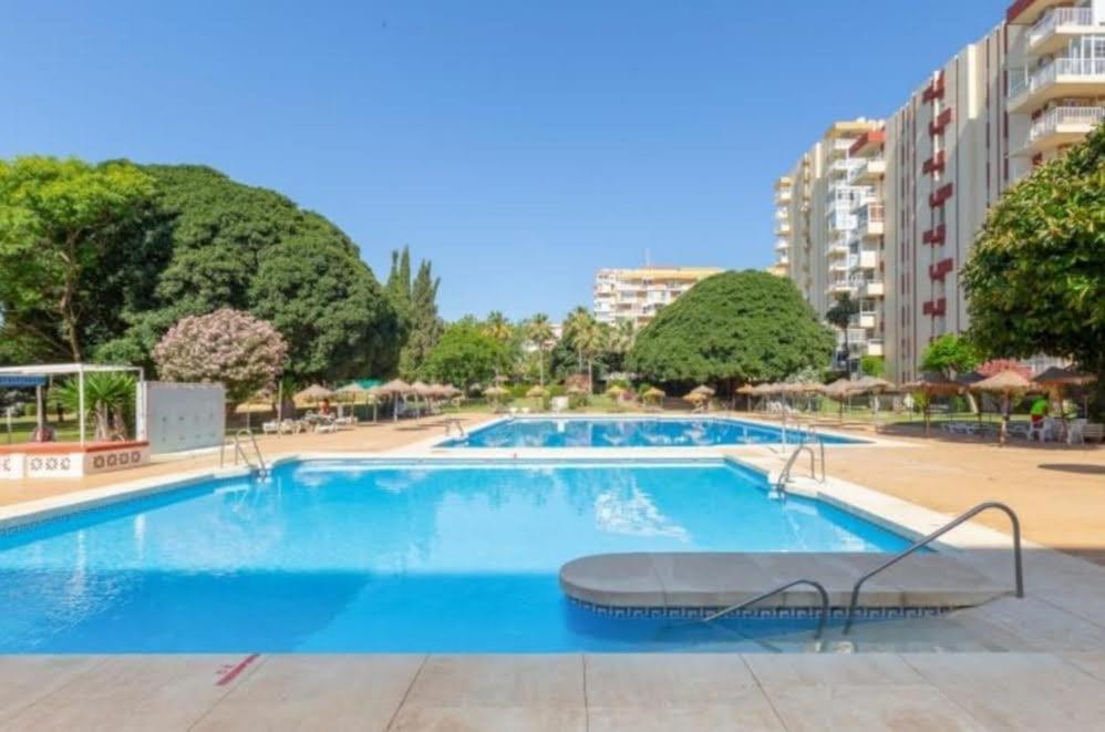 Malabiz Home Piscina Terraza Con Vistas Y Playa Benalmádena Kültér fotó
